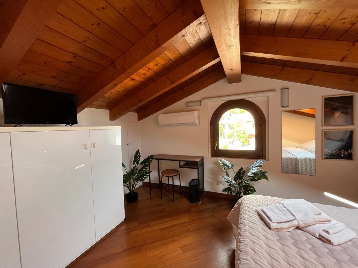 Miss Scola Pastry - Lake Como Bed & Breakfast
