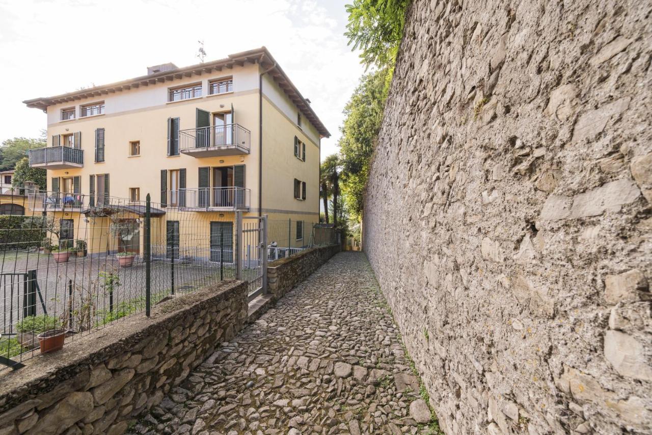 Casa Agatha Lenno- Luxury Air Conditioned Village By Italian Apartment
