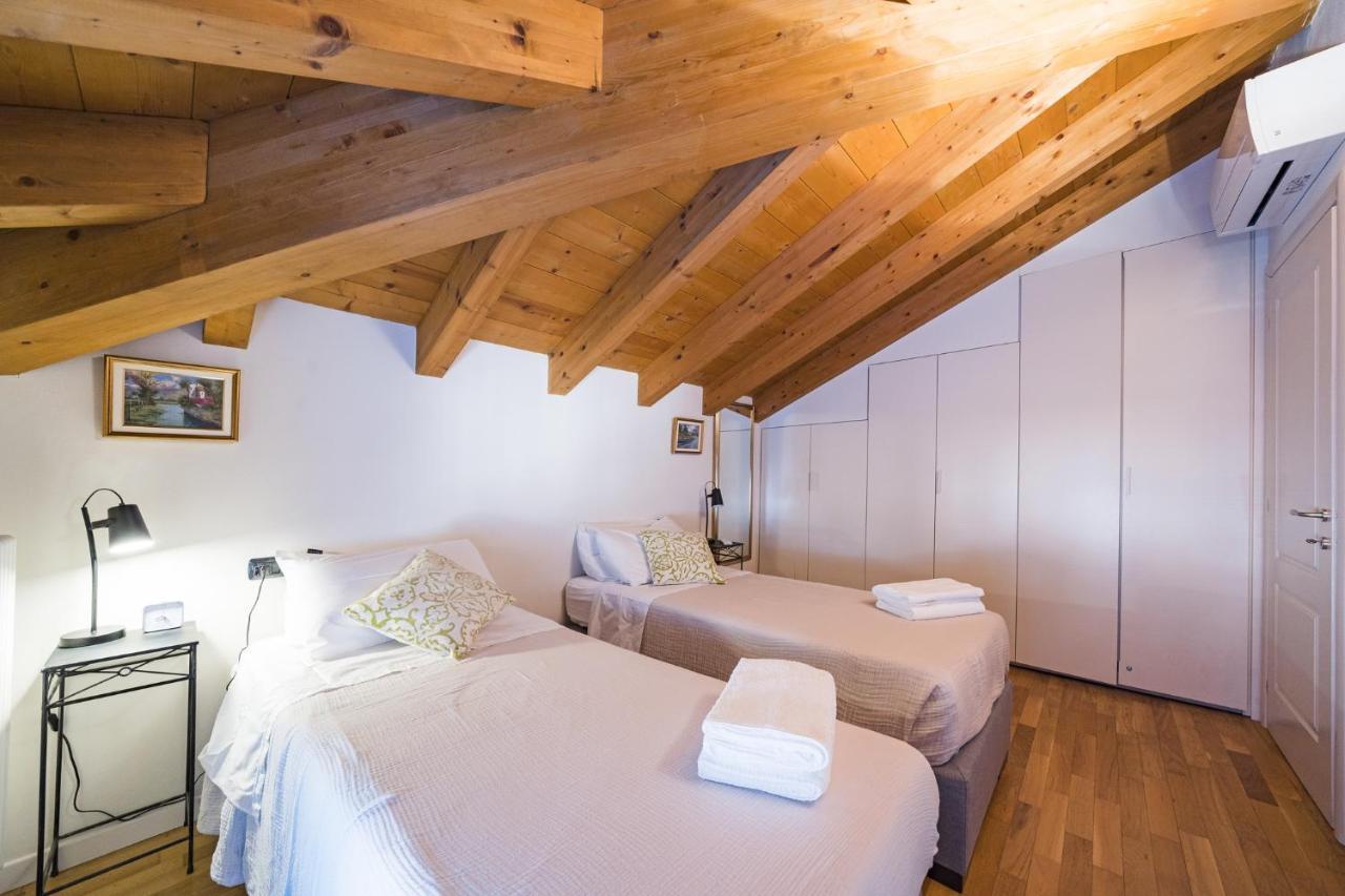 Apartment Casa Agatha Lenno- Luxury Air Conditioned Village By Italian