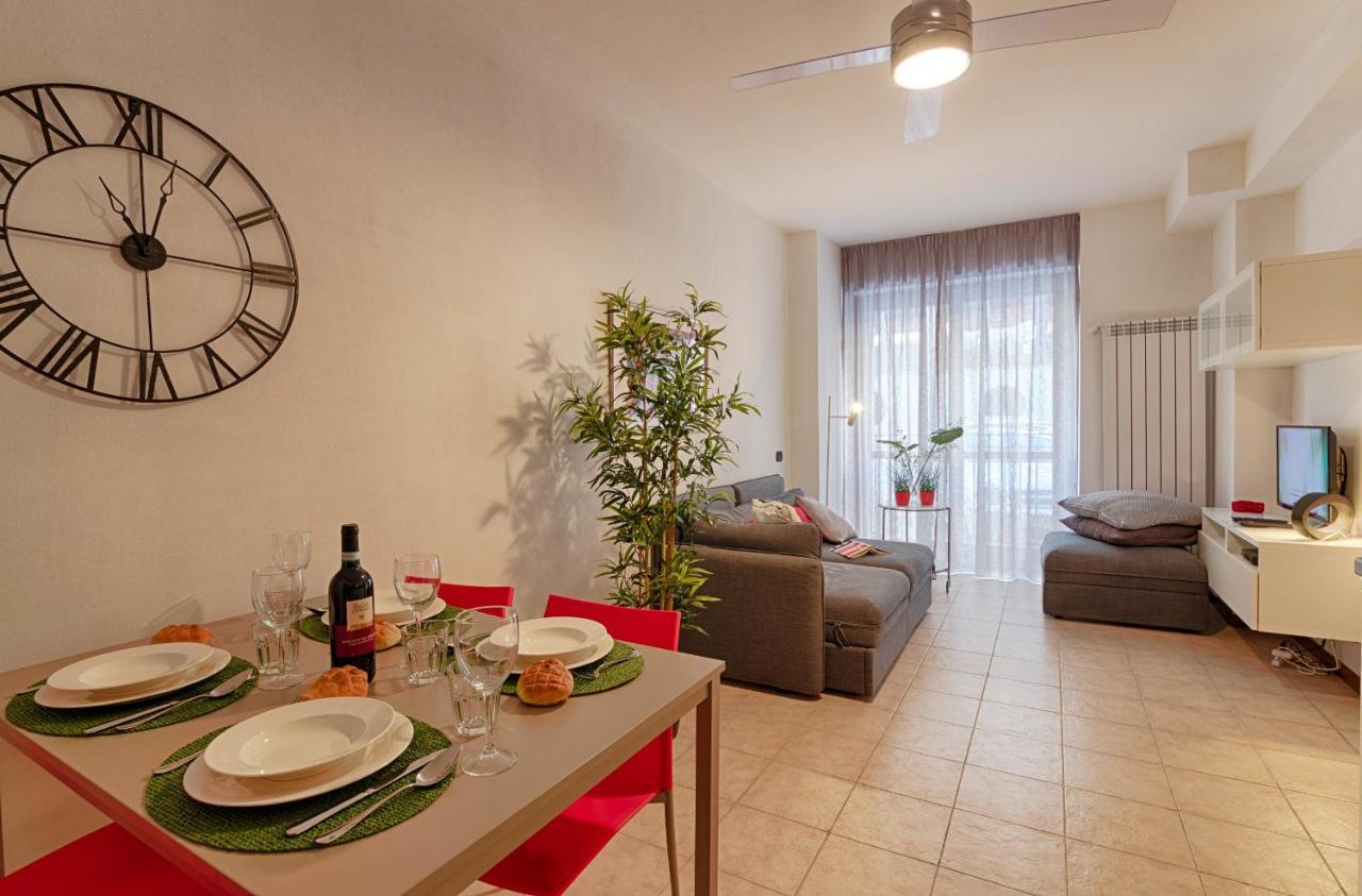 Modern Lakefront 2-bedroom Appartamento