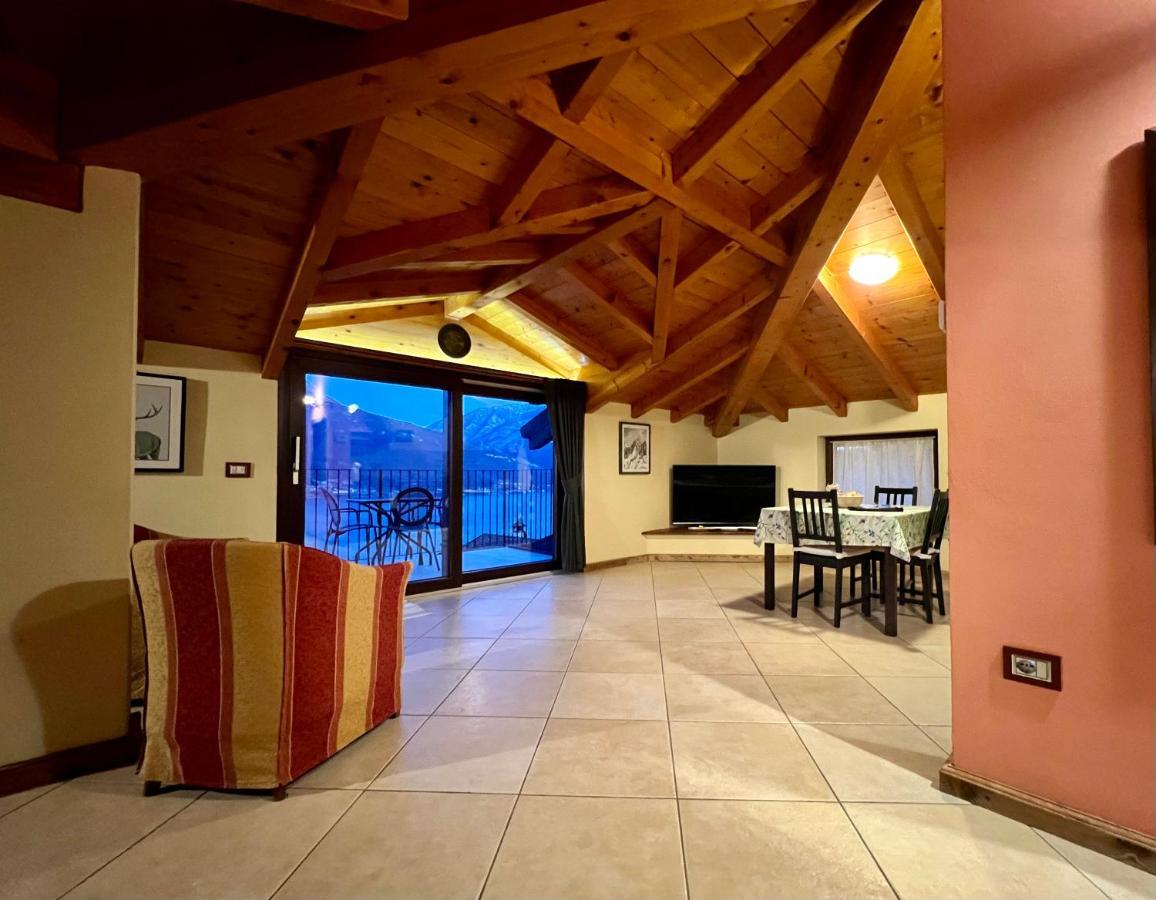 Roberta Apartment