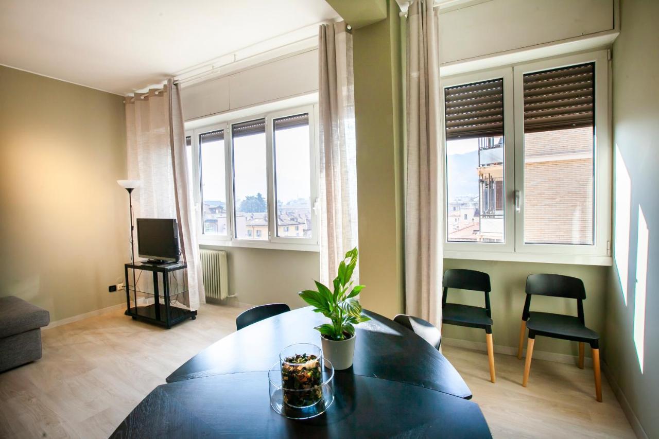 Chic And Freak Atelier Apartment *