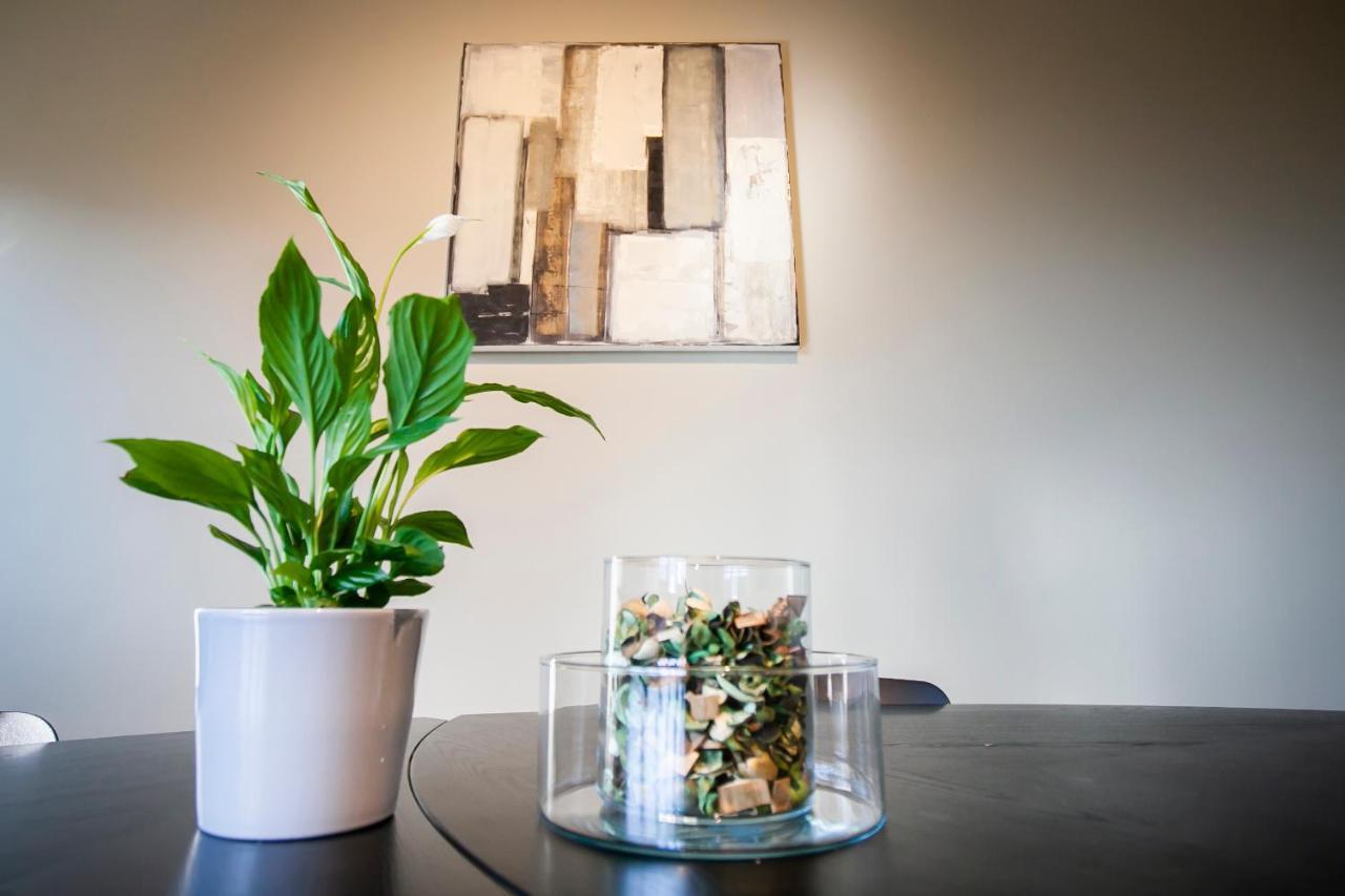 Chic And Freak Atelier Apartment