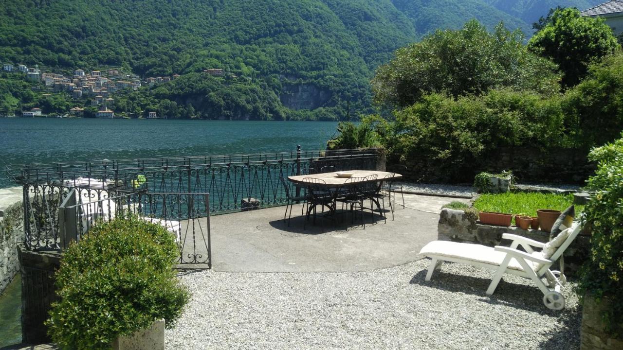 Appartamento House On The Shore Of *