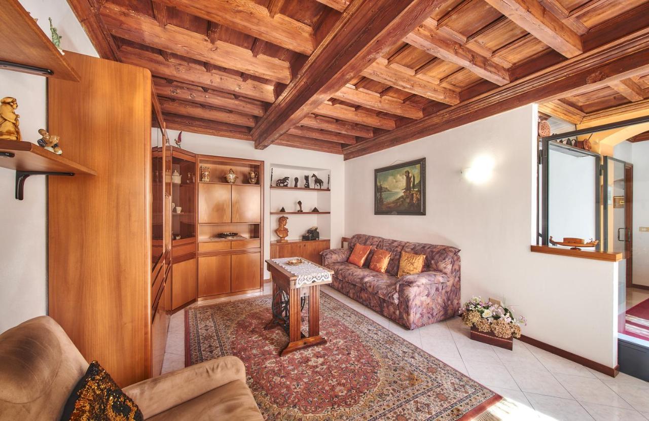 Casa Mocchetti Holiday home *