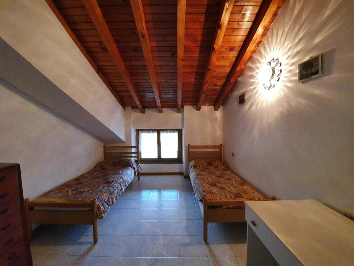 Belvilla By Oyo Vendrogno Apartment Regoledo