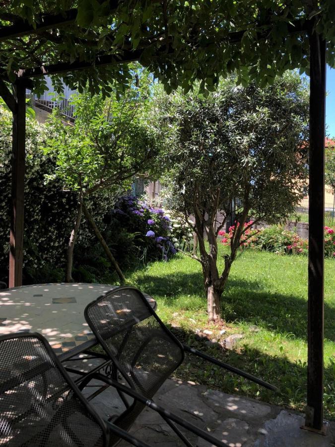 The Children Smile- With Private Garden * Colico