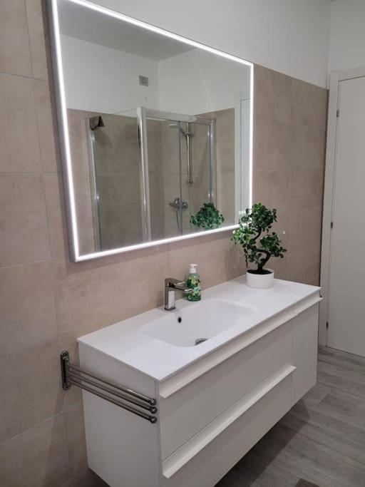 Lago-apartment Midy, Sfeervol, Zwembad, Airco