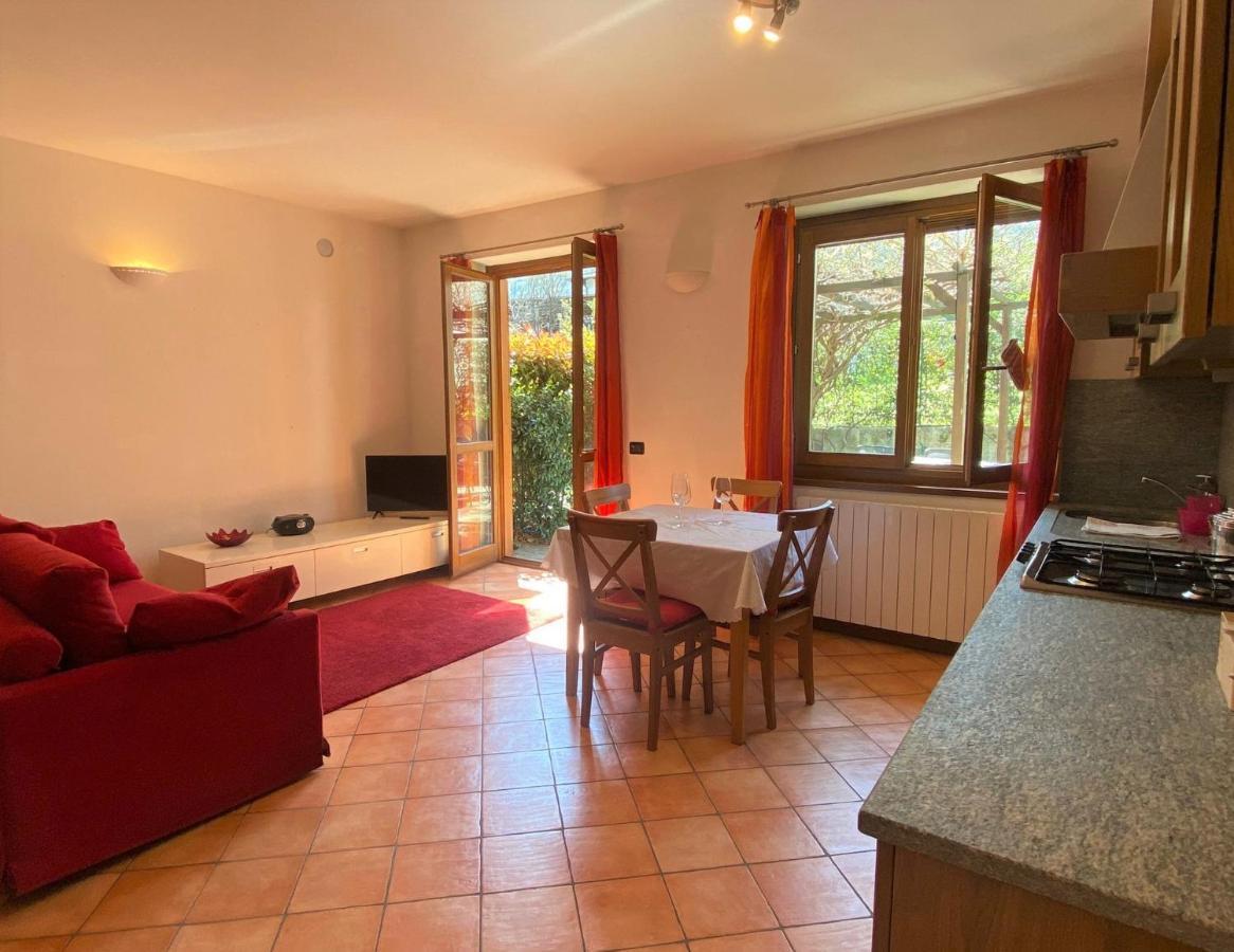 Apartment The Children Smile- With Private Garden Colico