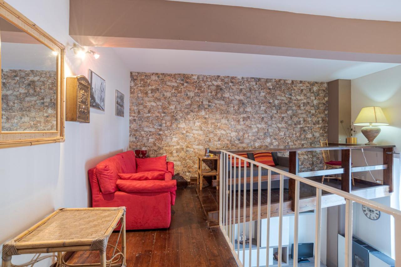 Cozy Lake View With Pool And Park! Nesso