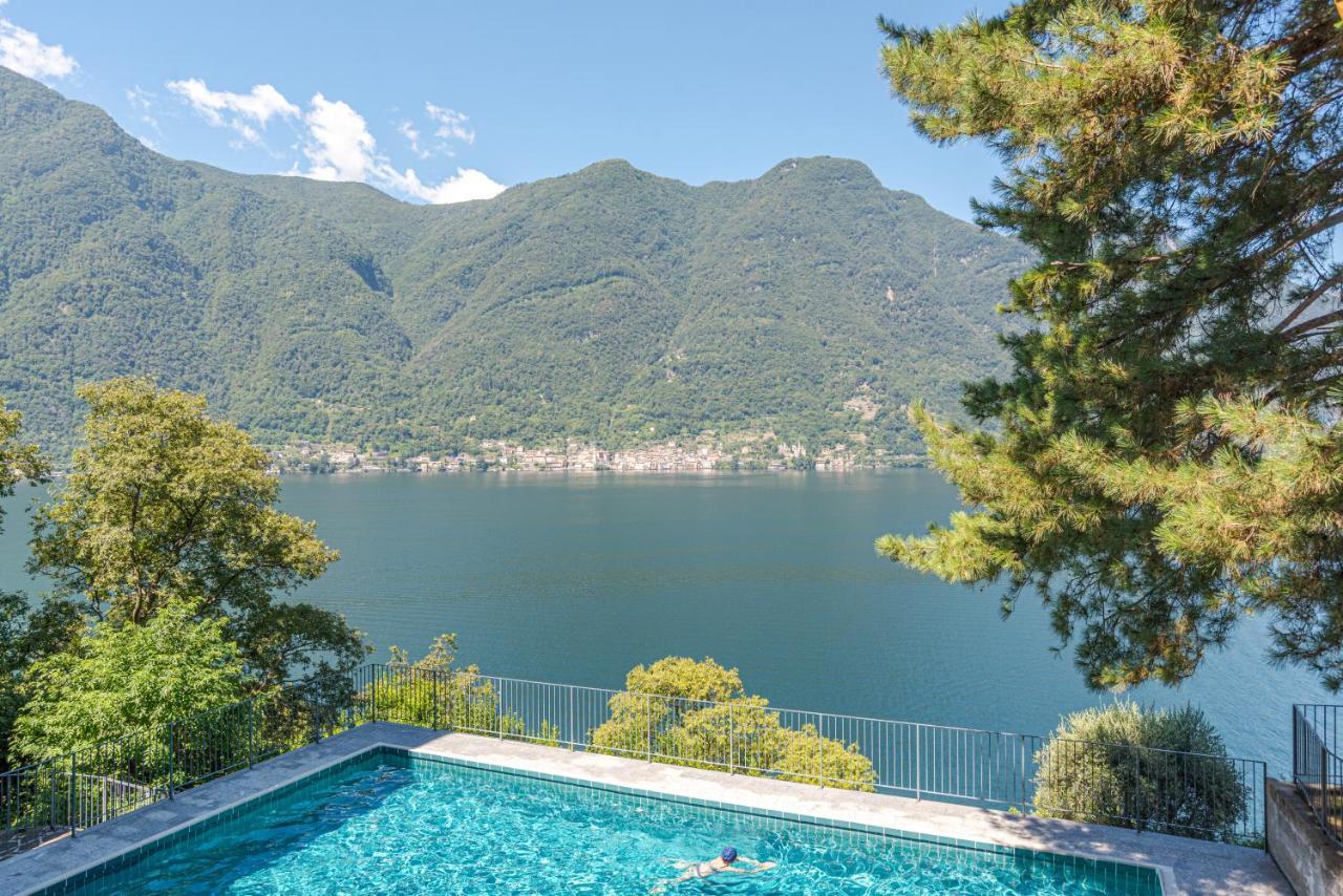 Cozy Lake View With Pool And Park!