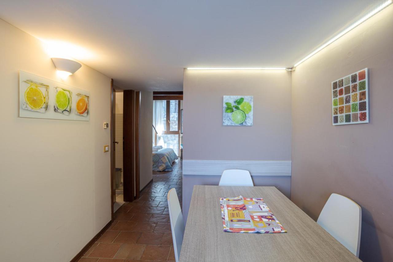 Apartment Cozy Lake View With Pool And Park! Nesso