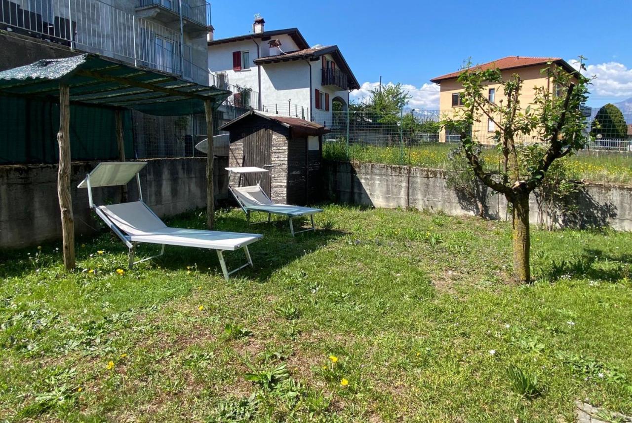 The Children Smile- With Private Garden Colico