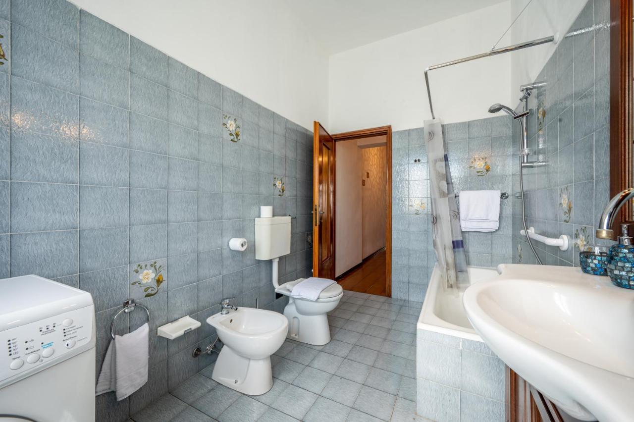 View With Balcony And Parking - Larihome A25 Apartment *
