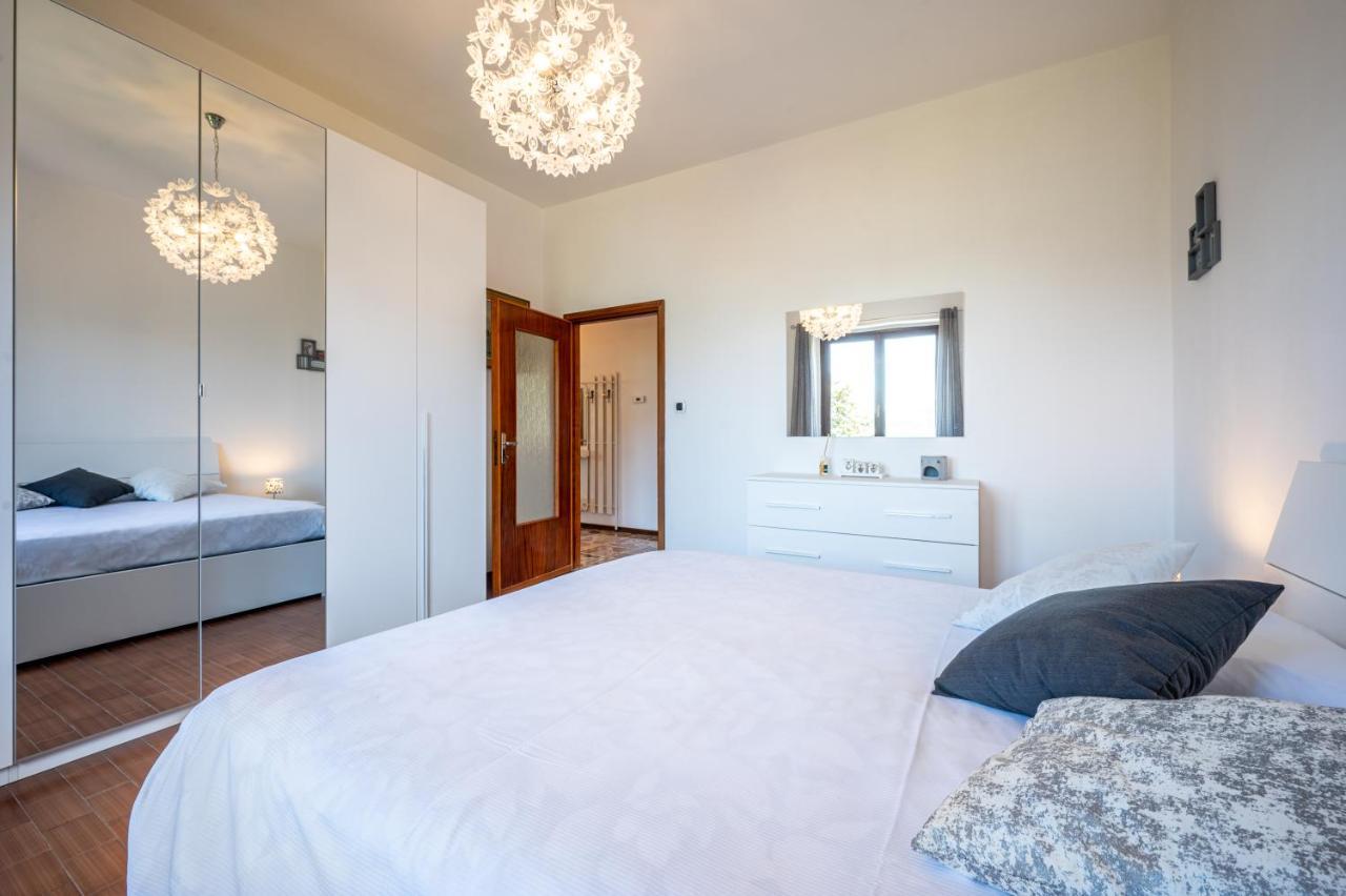 View With Balcony And Parking - Larihome A25 Apartment