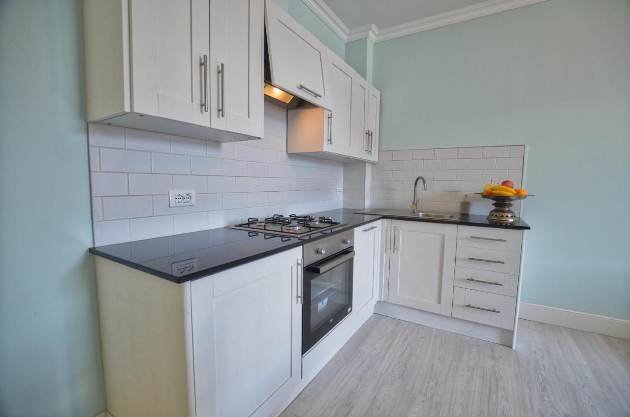 Apartment Pezzo 3-bedroom Lakeview With Shared Garden And Terrace San Siro (Lombardy)