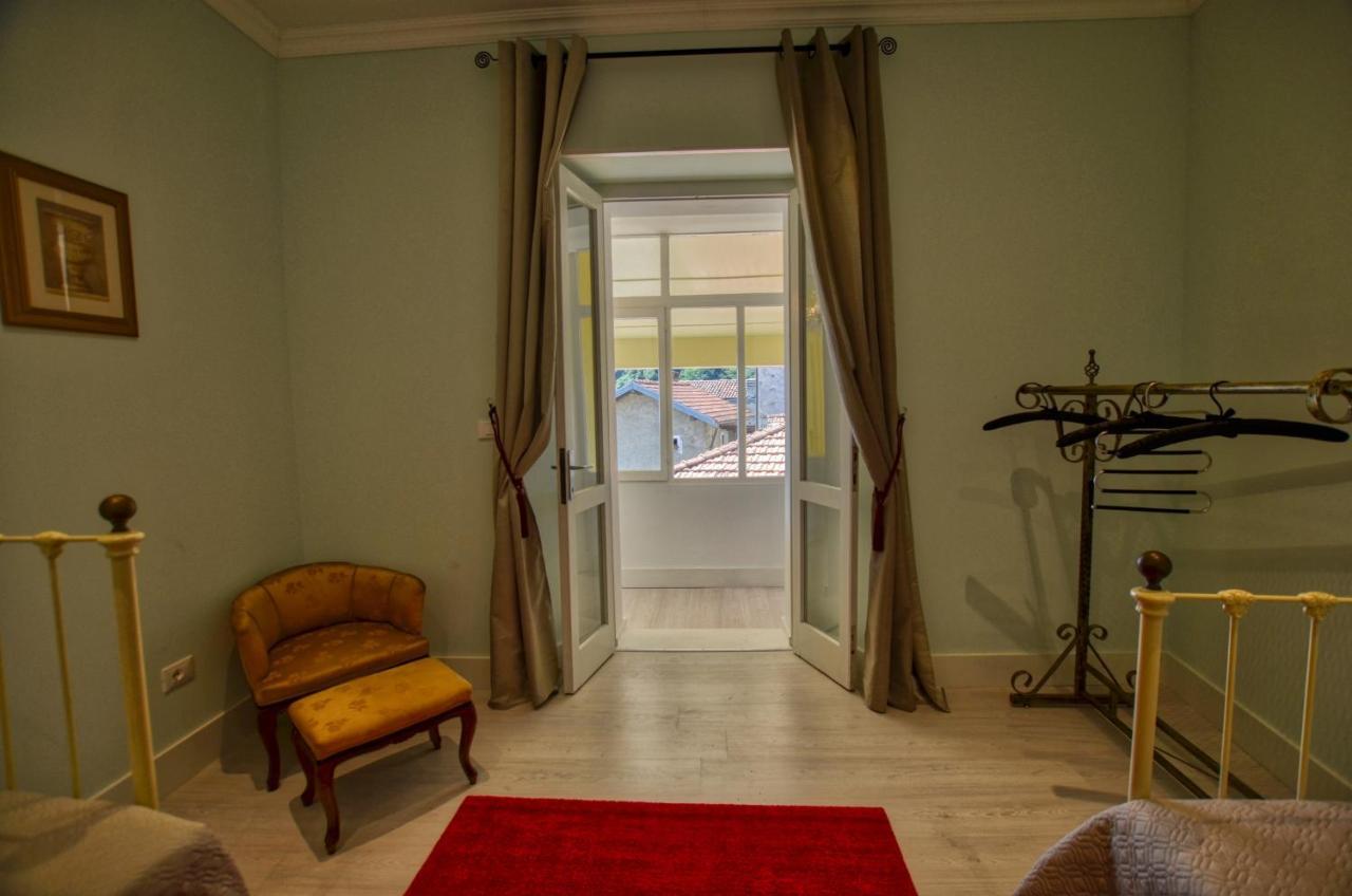 Apartment Pezzo 3-bedroom Lakeview With Shared Garden And Terrace San Siro (Lombardy)