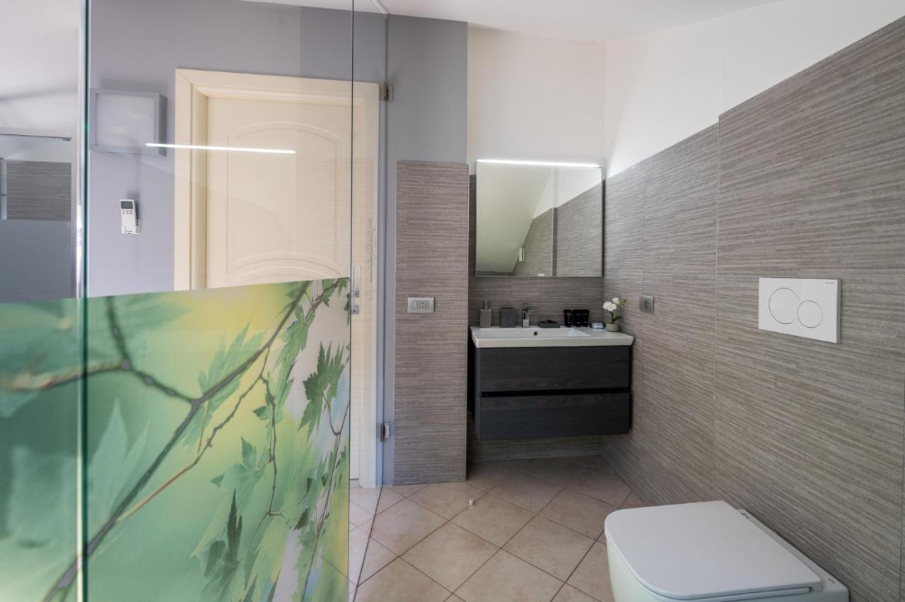 Vittoria With Private Heated Pool & Shared Sauna - Bellagio Village Villa Oliveto Lario