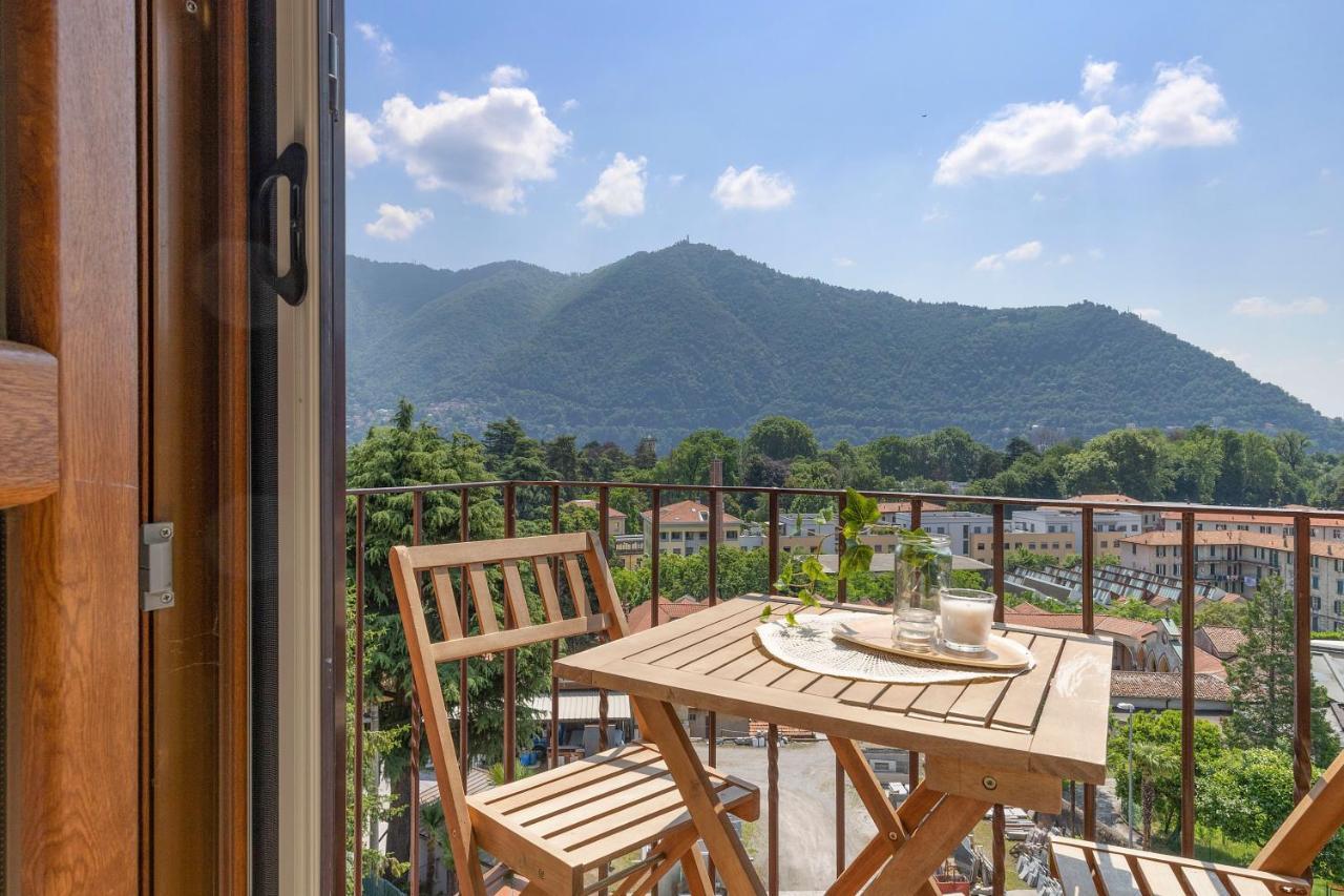 Art View * Cernobbio