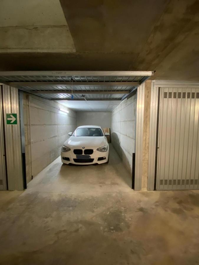Al