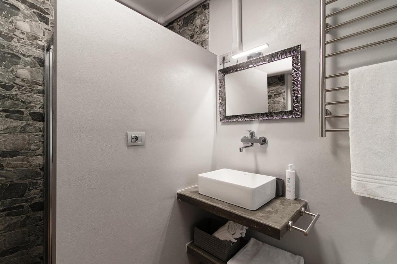 Apartment Love's Corner - By Myhomeincomo *