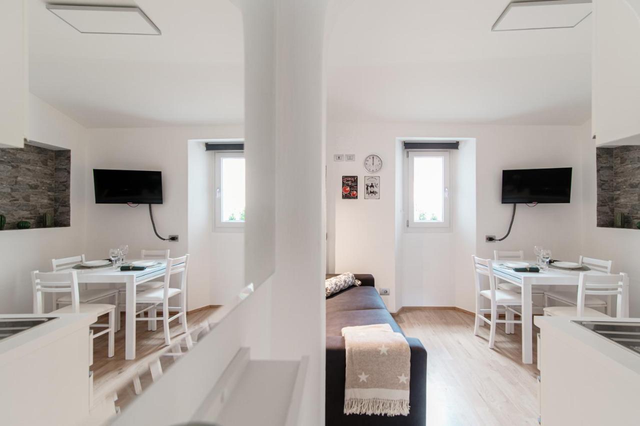 Apartment Love's Corner - By Myhomeincomo
