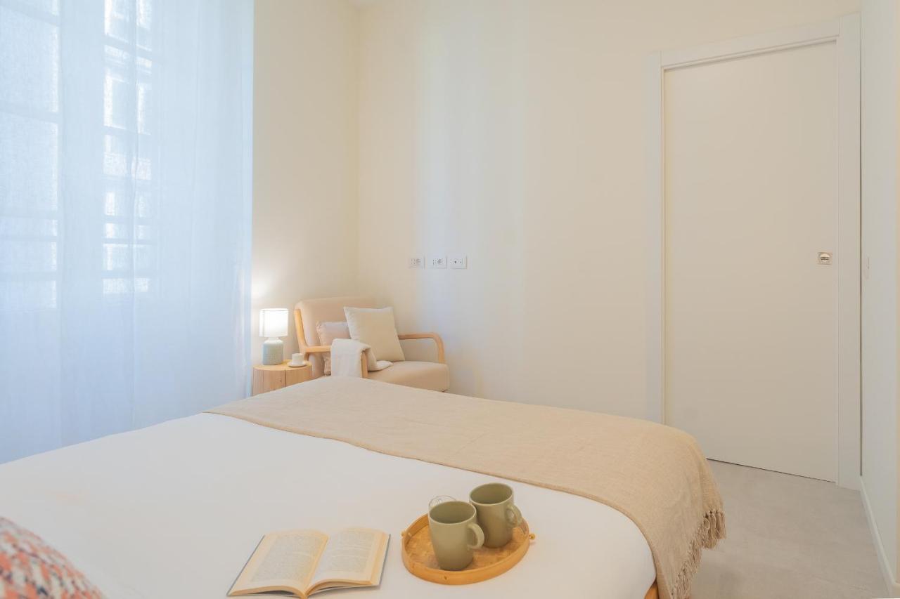 Enchanted - 2 By Rent Apartment *