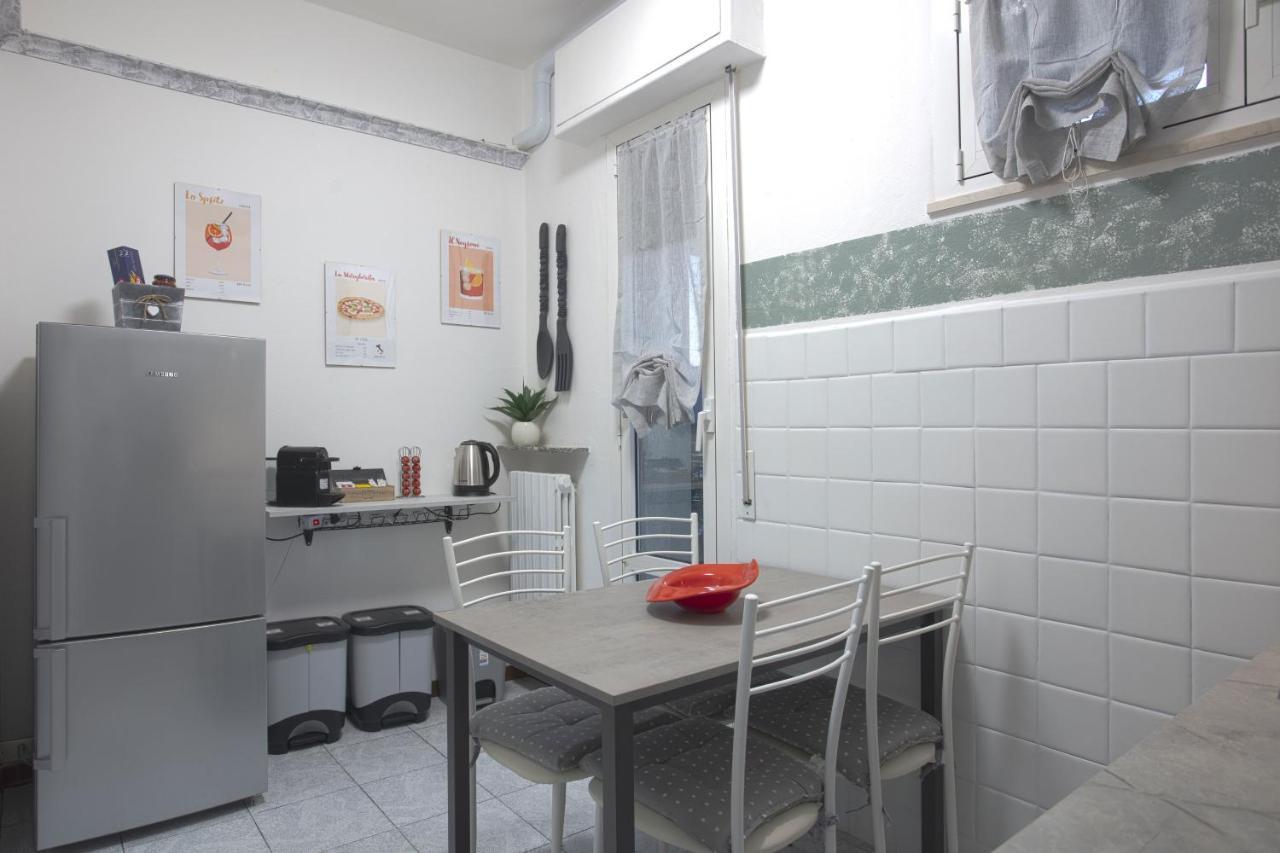 Di Lecco - Parcheggio Gratuito - Stazione Ferroviaria *