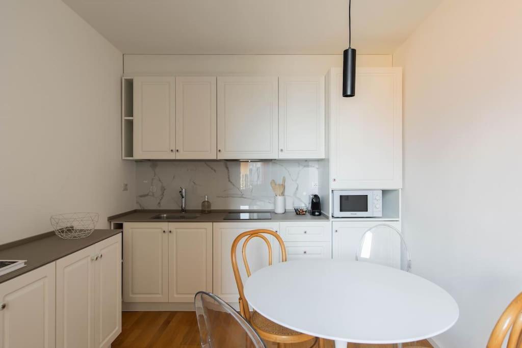 La Apartment *