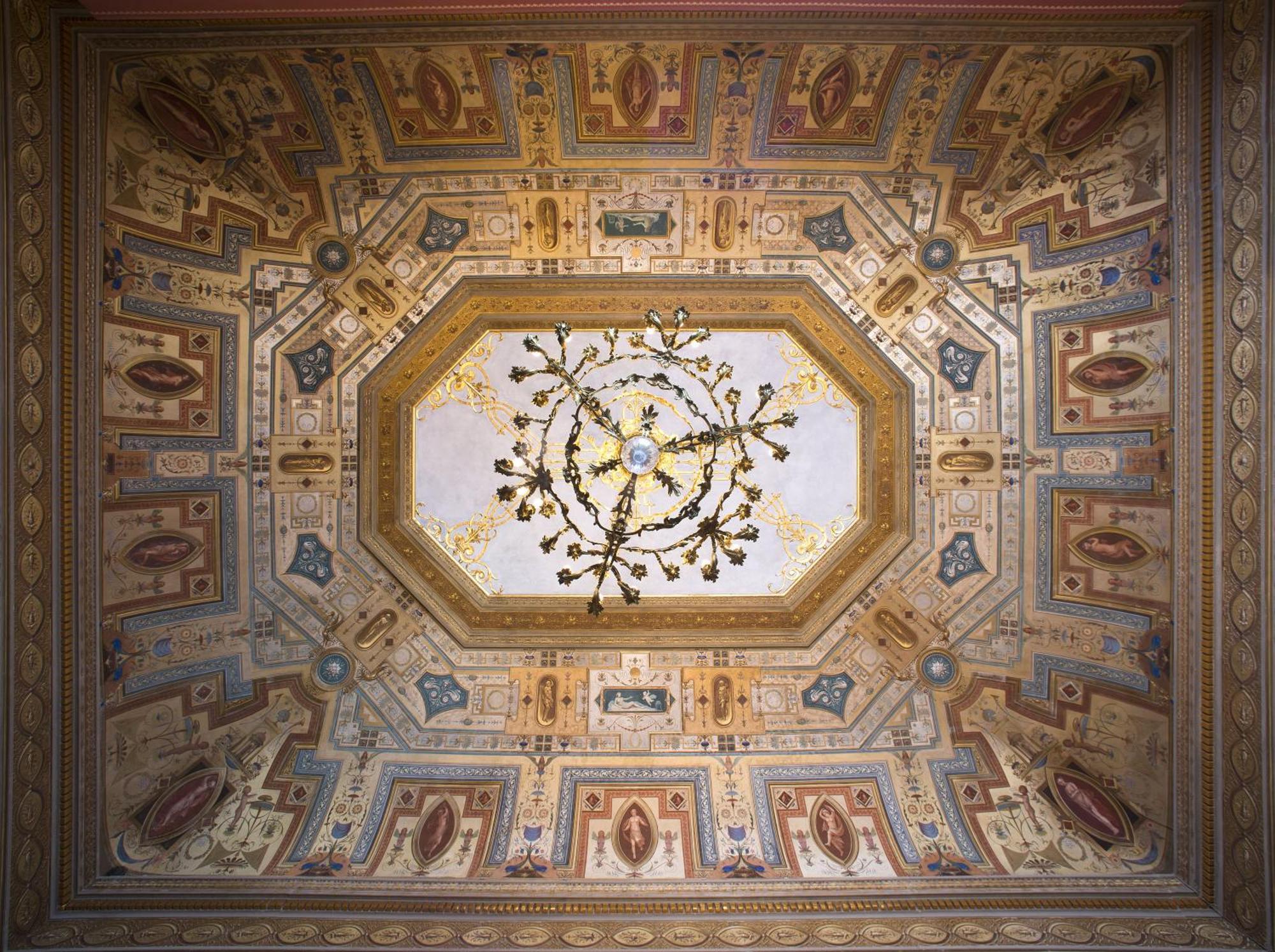 Hotel Grand Serbelloni - A Legendary 5*