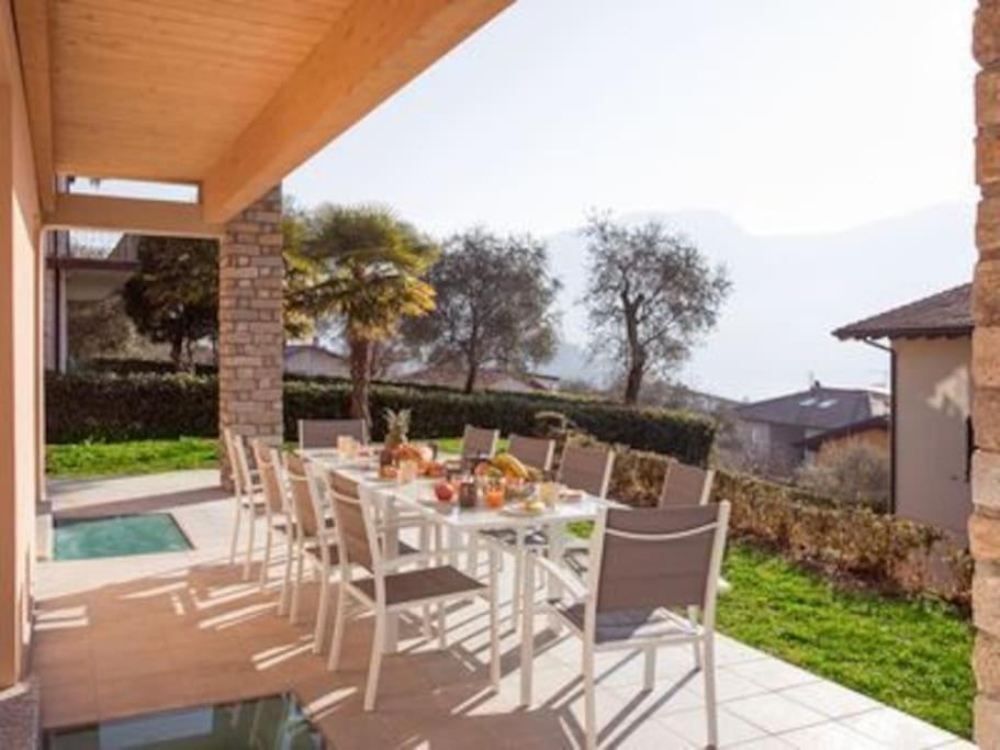 Sanny-grande B Sleeps 8 With Pool By Italian Appartamento *
