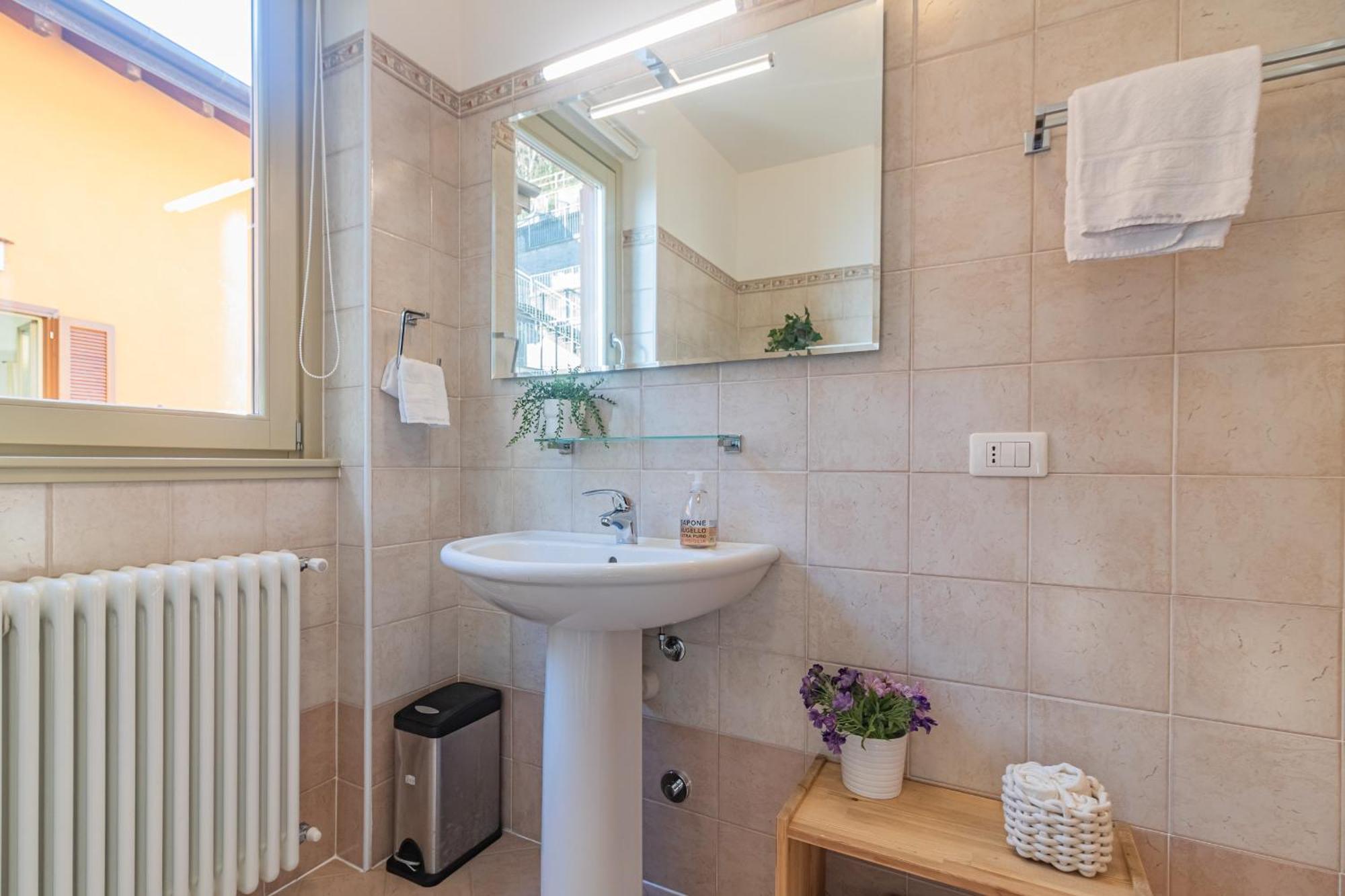 Jewel Of Varenna Apartment Perledo