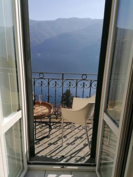 Simo House/ Stunning View/ Balcony