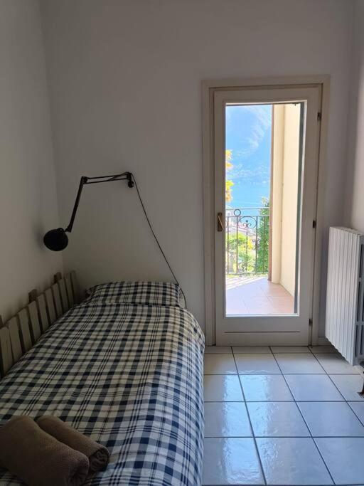 Simo House/ Stunning View/ Balcony Apartment Carate Urio