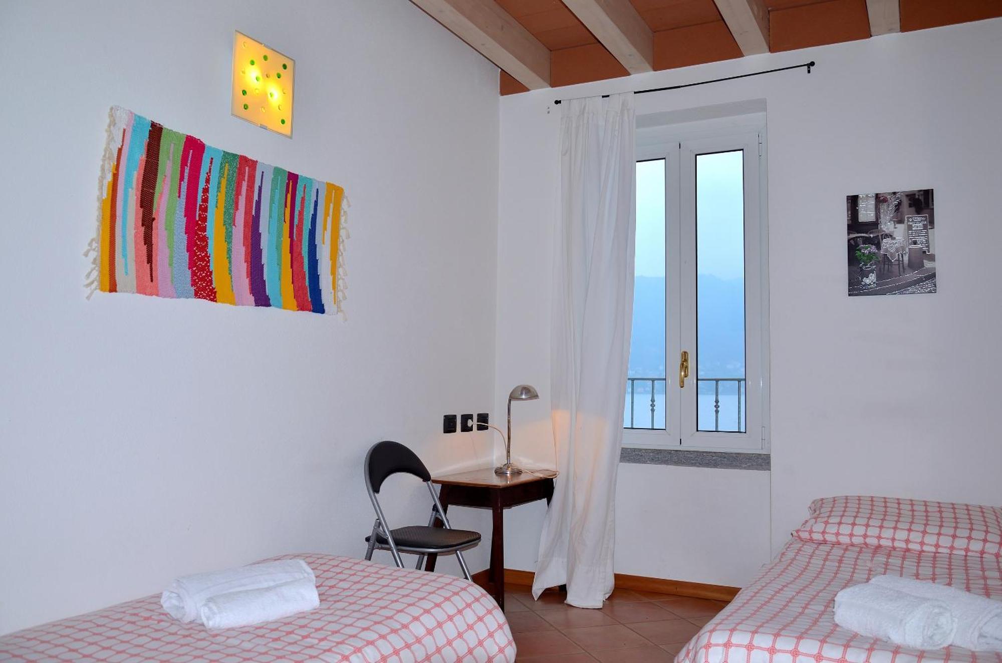 White Garden - With Access To The Lake Lierna