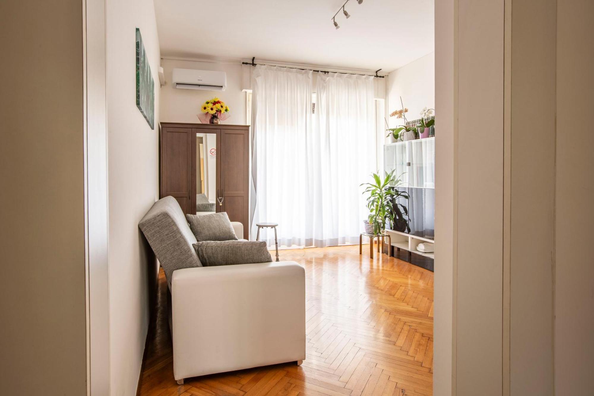Apartment Bijoux Elegante Next To Piazza Volta Como