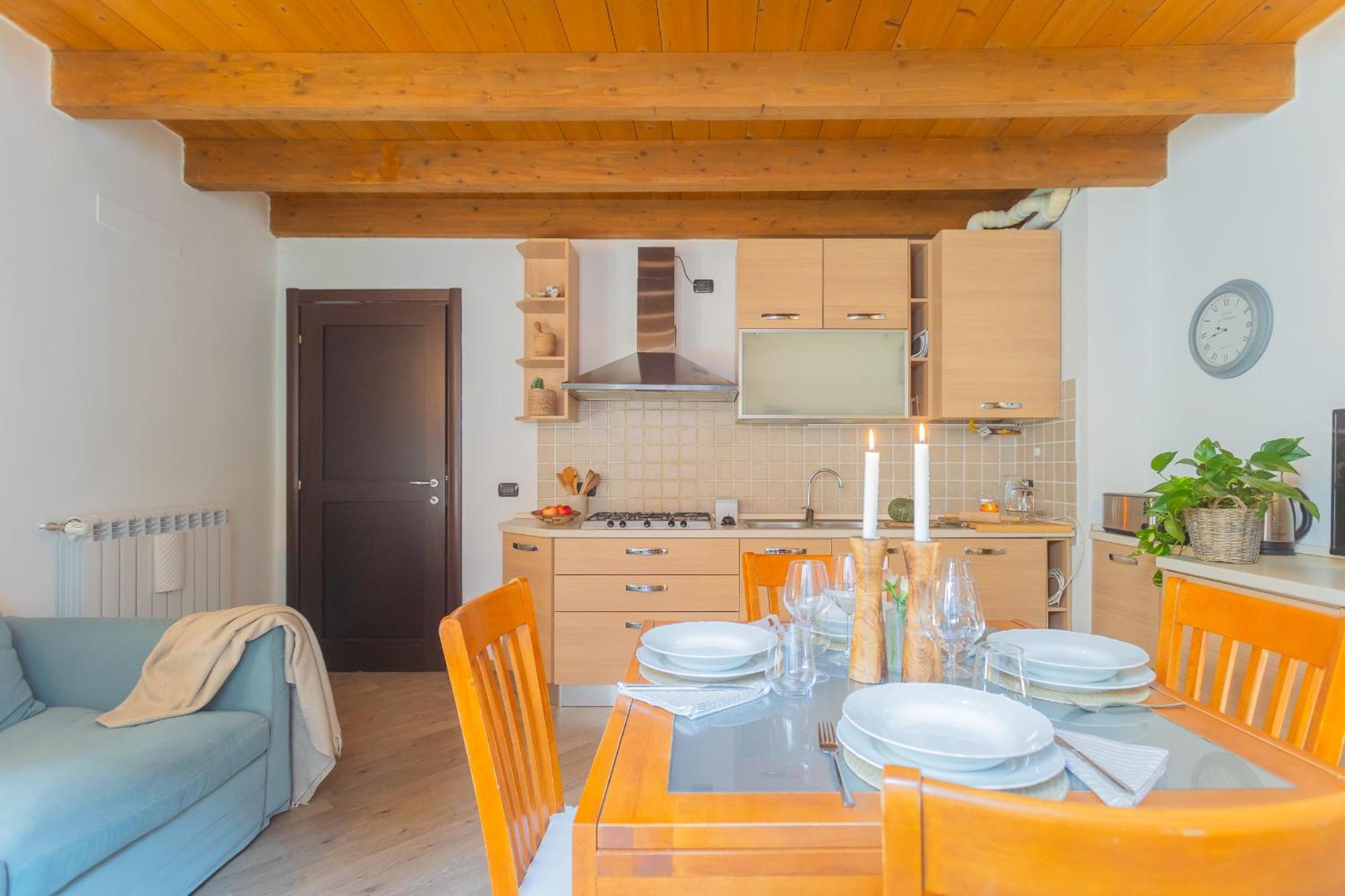 Luini 7 By Rent Apartment