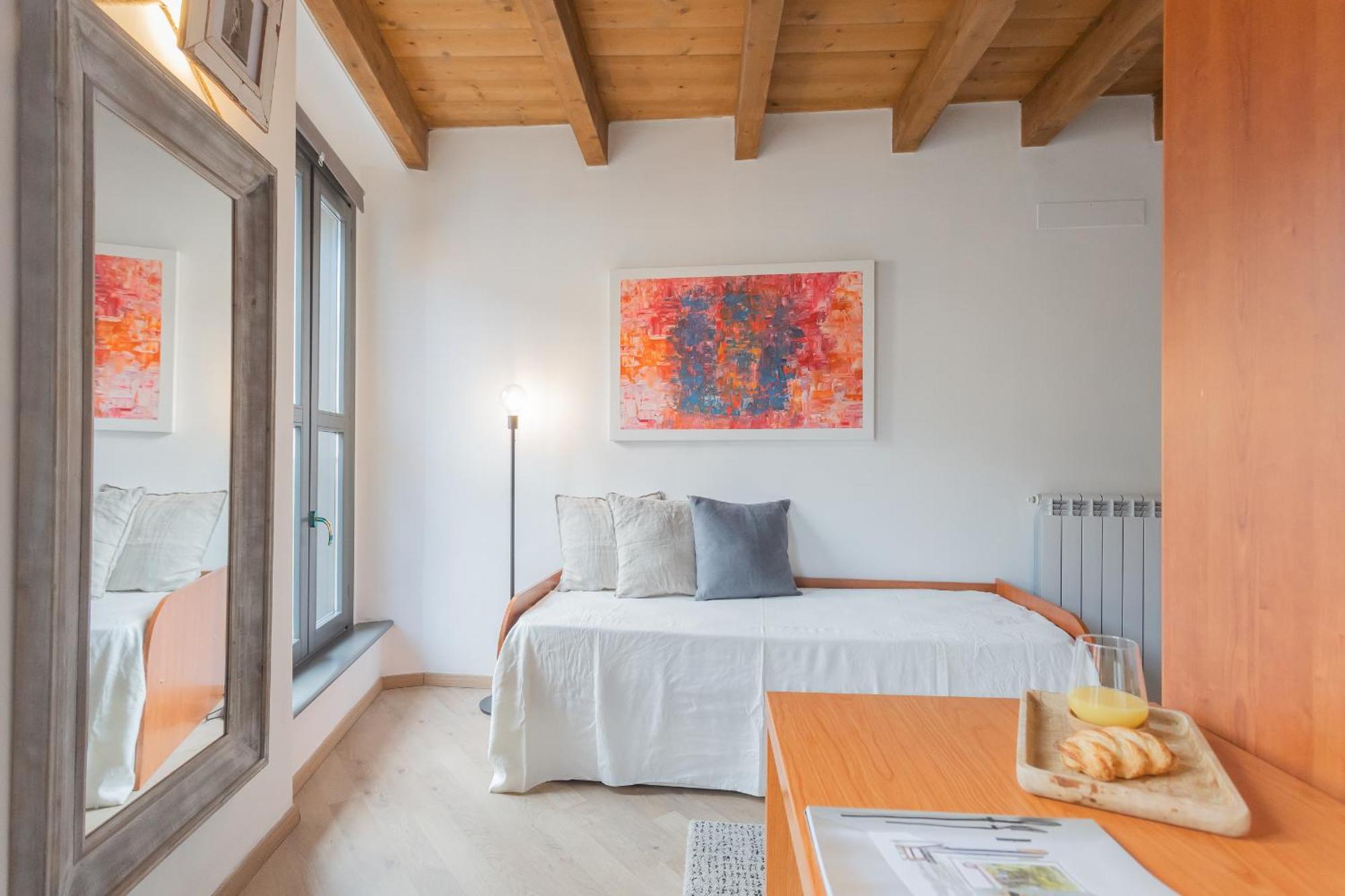 Luini 7 By Rent *