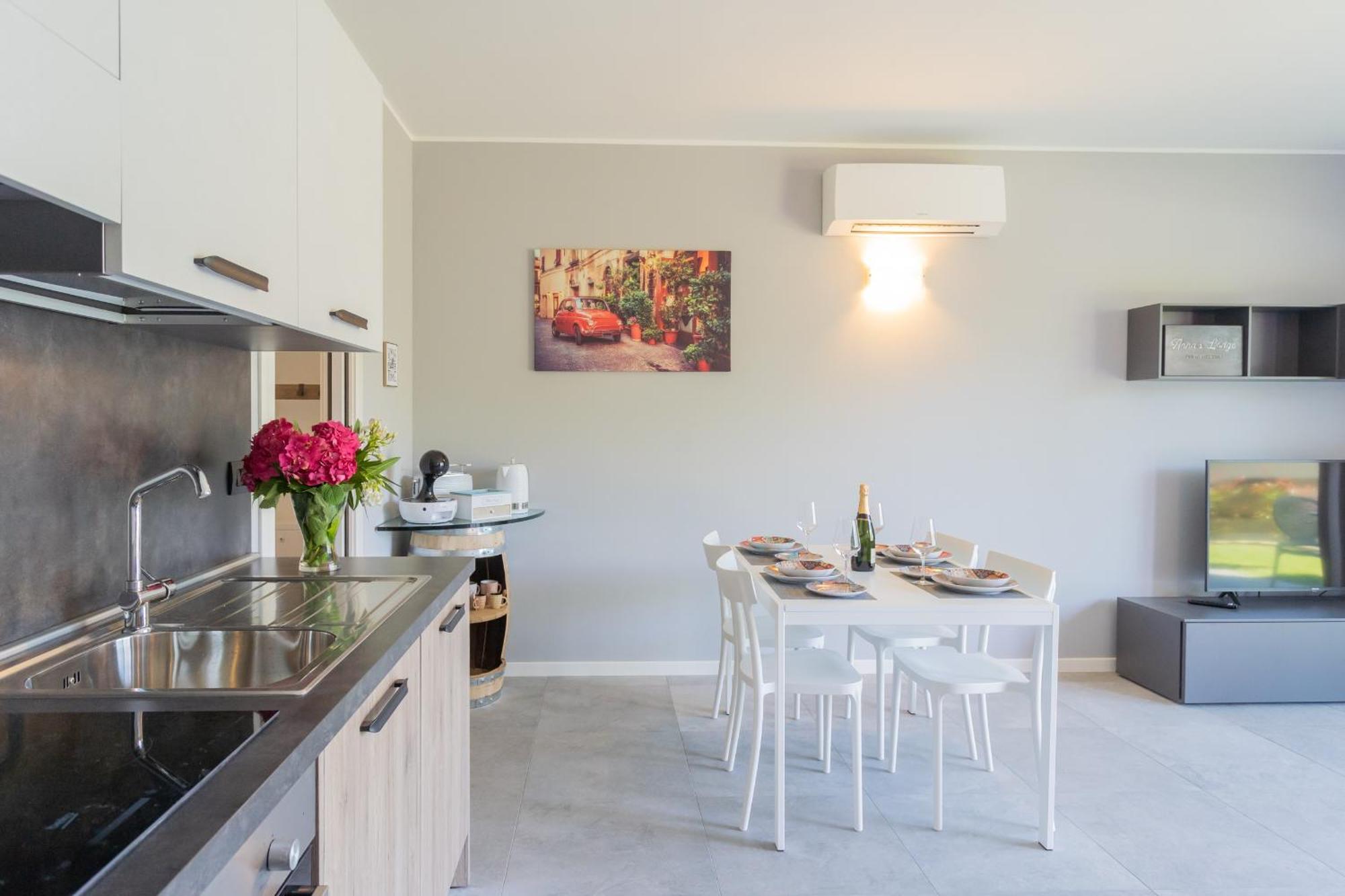 Anna's Quite & Charme Apartment Pianello Del Lario