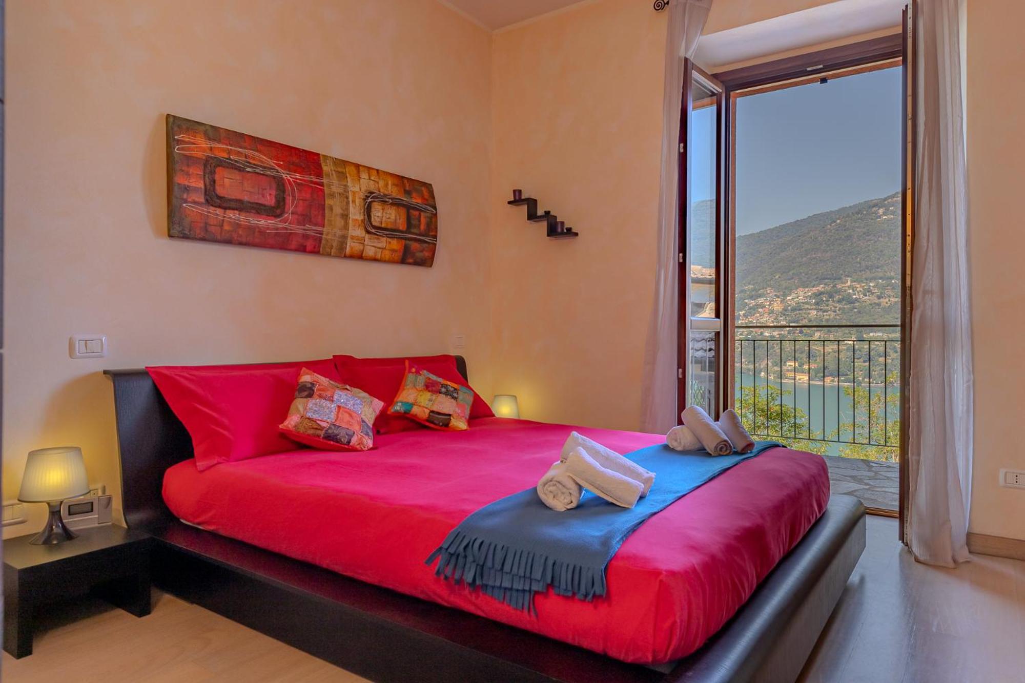 Como-blevio View + Private Garage *