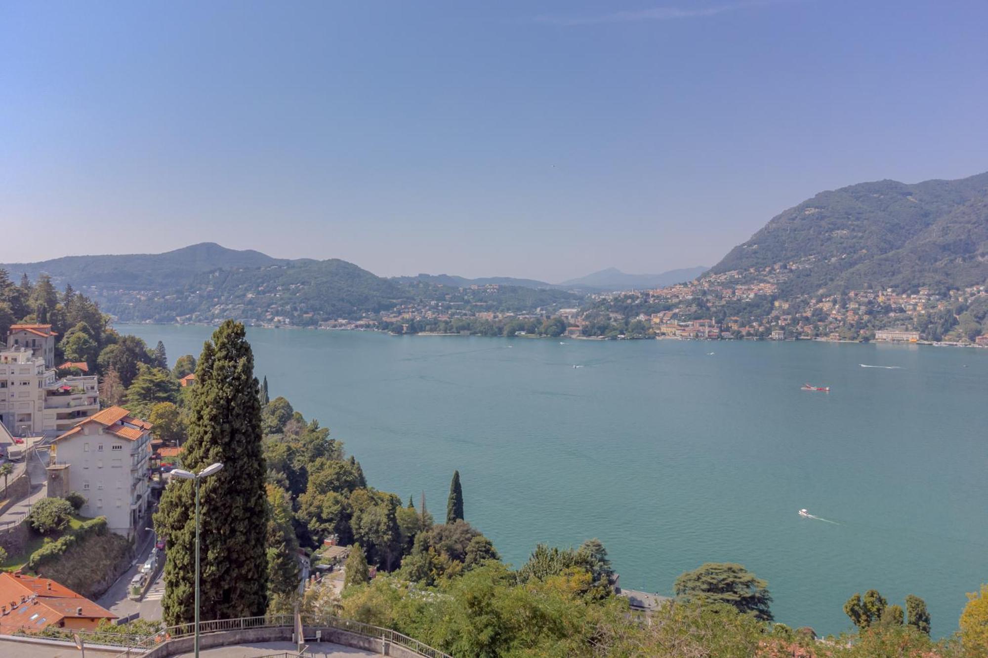 Como-blevio View + Private Garage Apartment