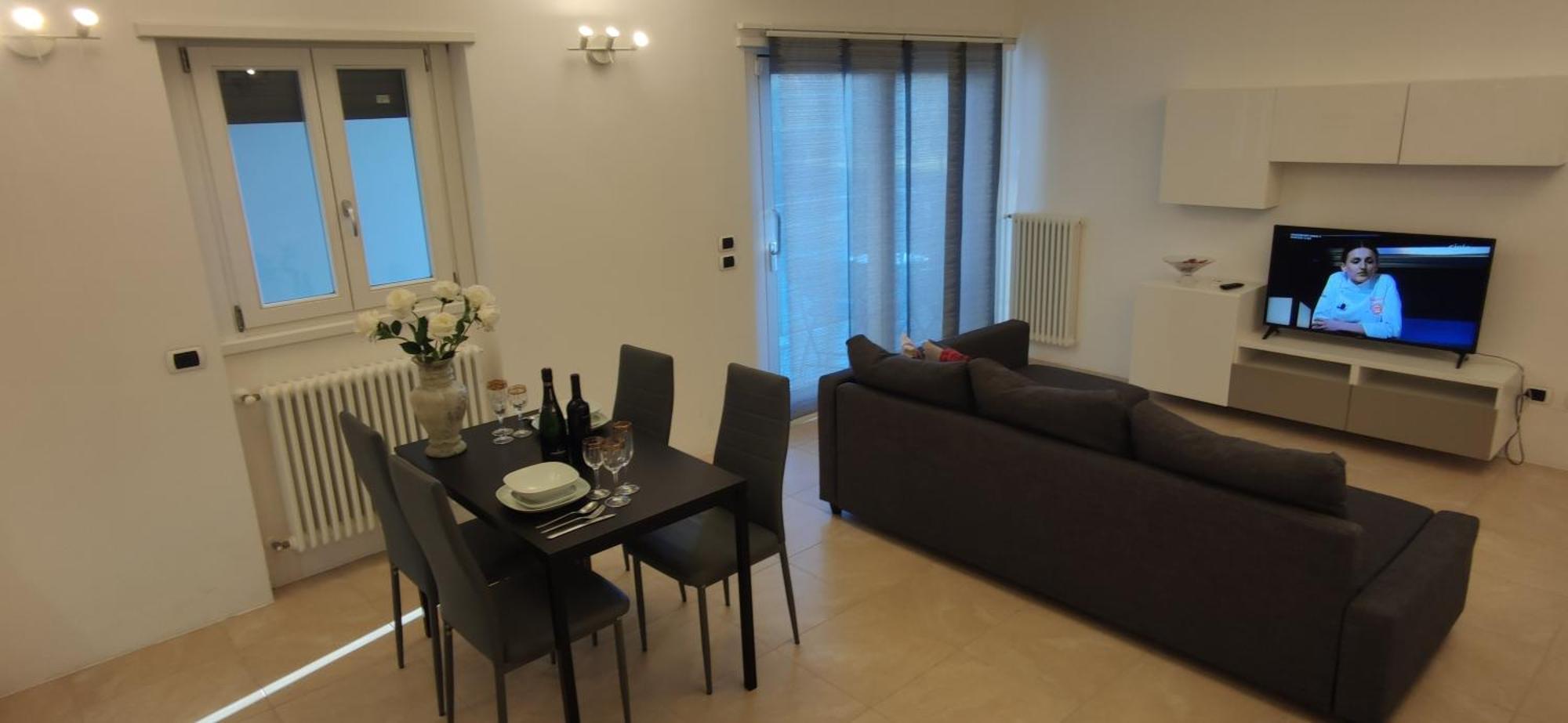 Alessandra Aparthotel