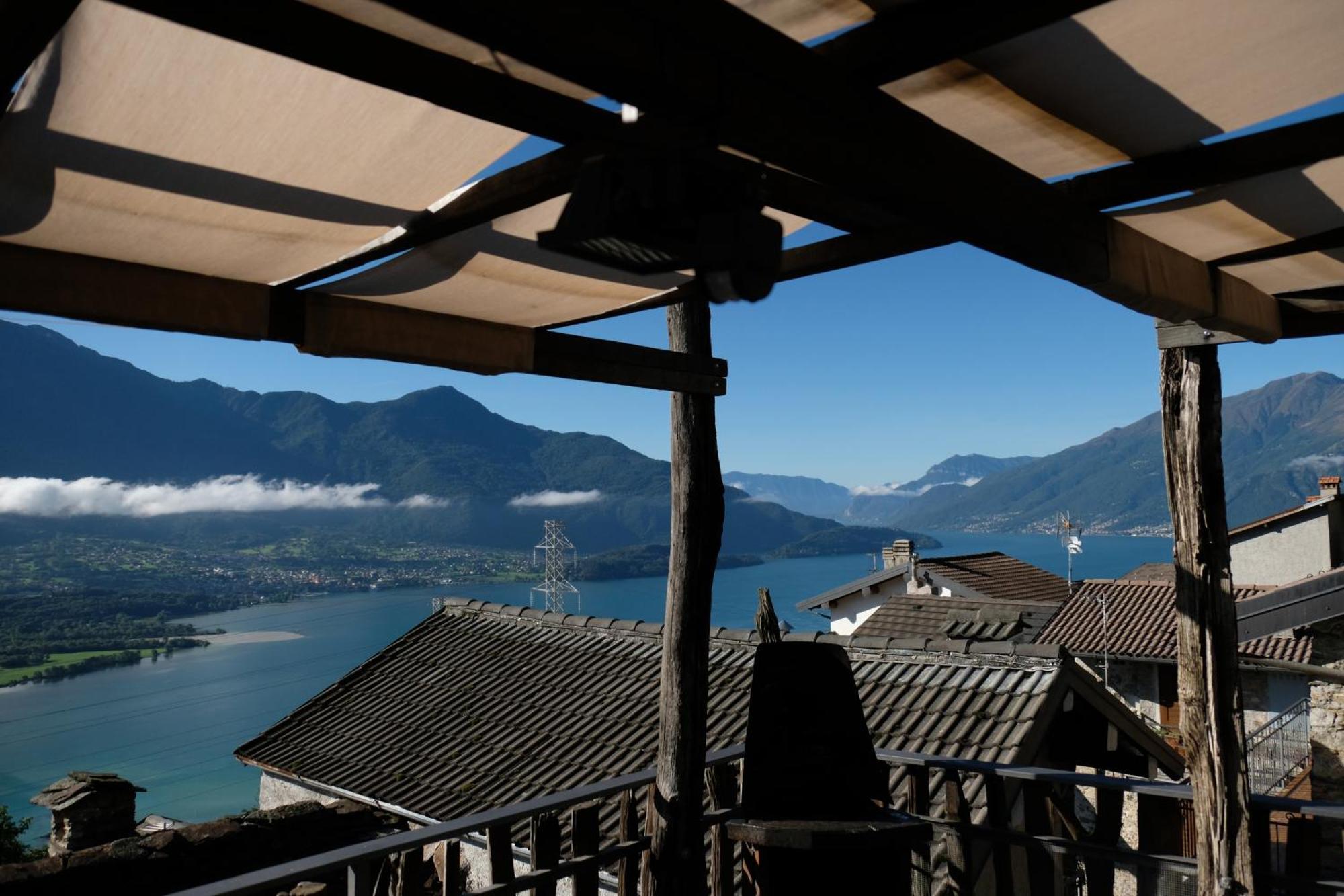 Apartment Montemezzo Le In Pietra