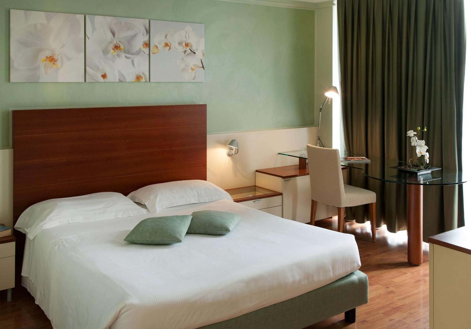 Western Leonardo Da Vinci Hotel 4*