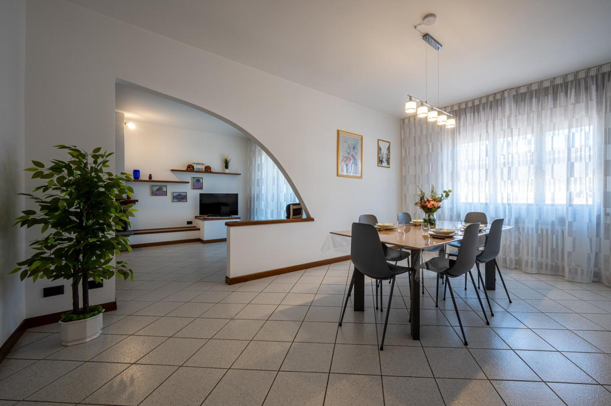 Three Bedroom - View - Larihome A57 Appartamento *