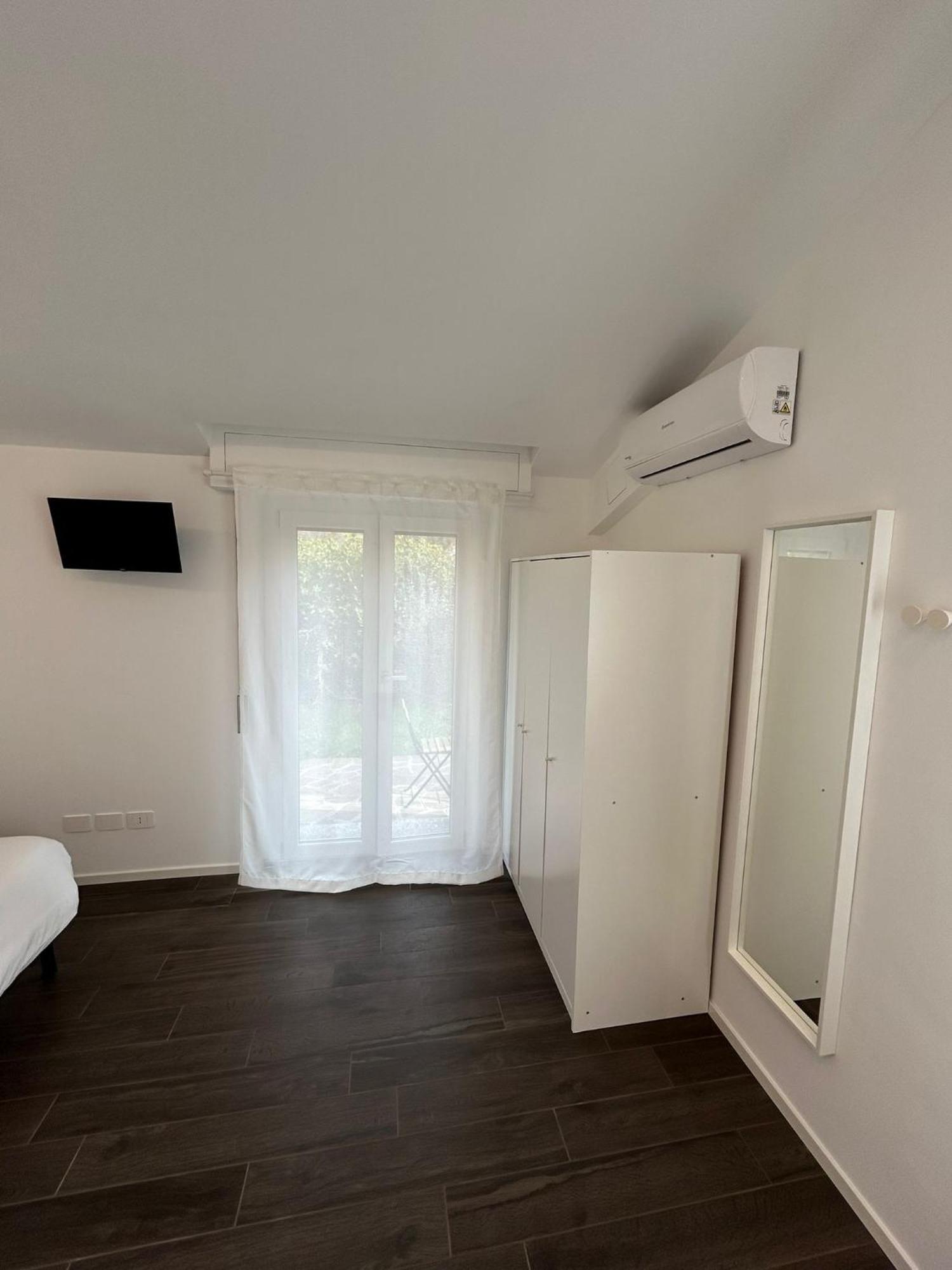 Lake Home Apartments Guest house Lipomo