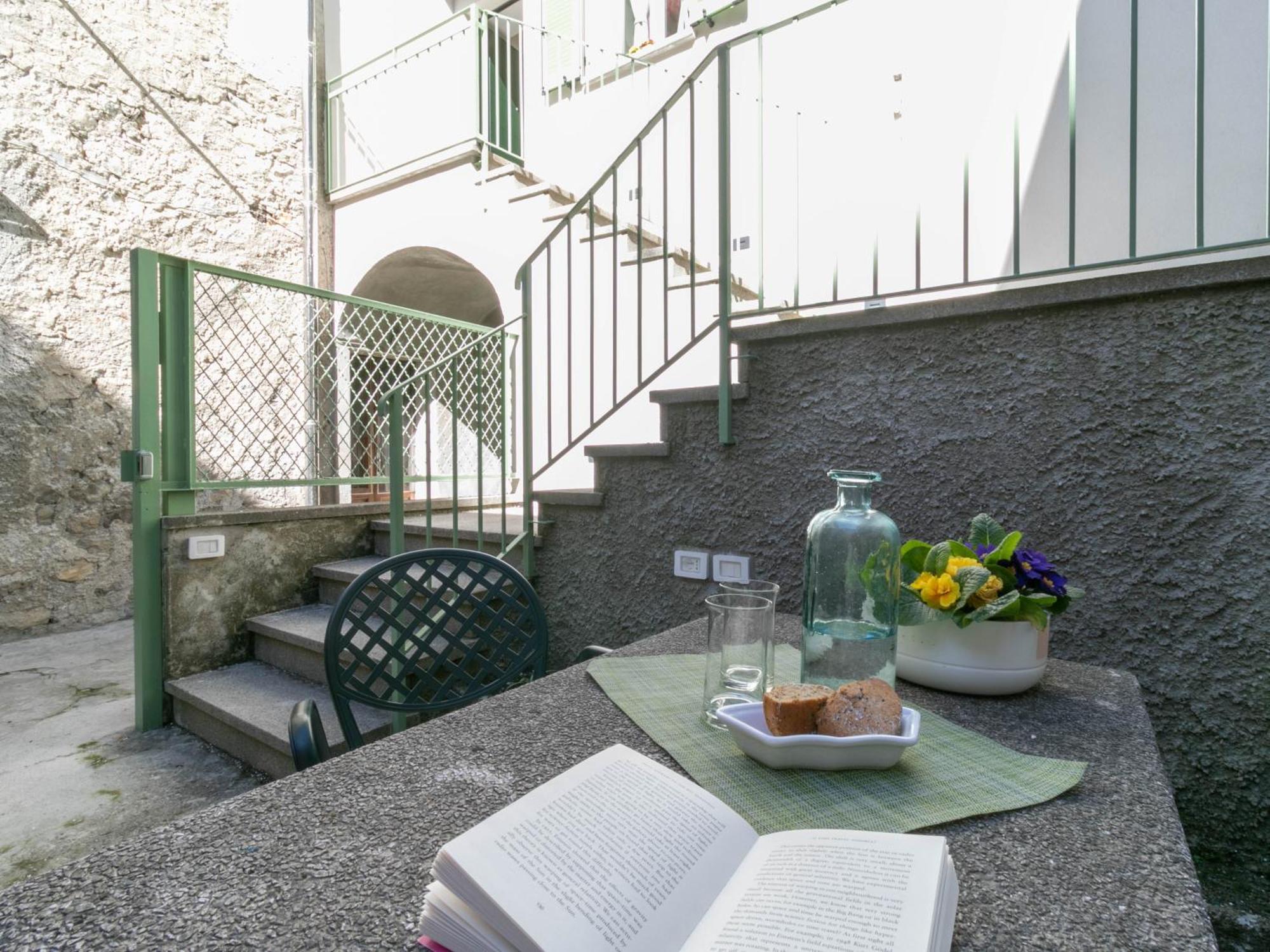 Mamma Ciccia - Modern In The Historic Centre Mandello del Lario