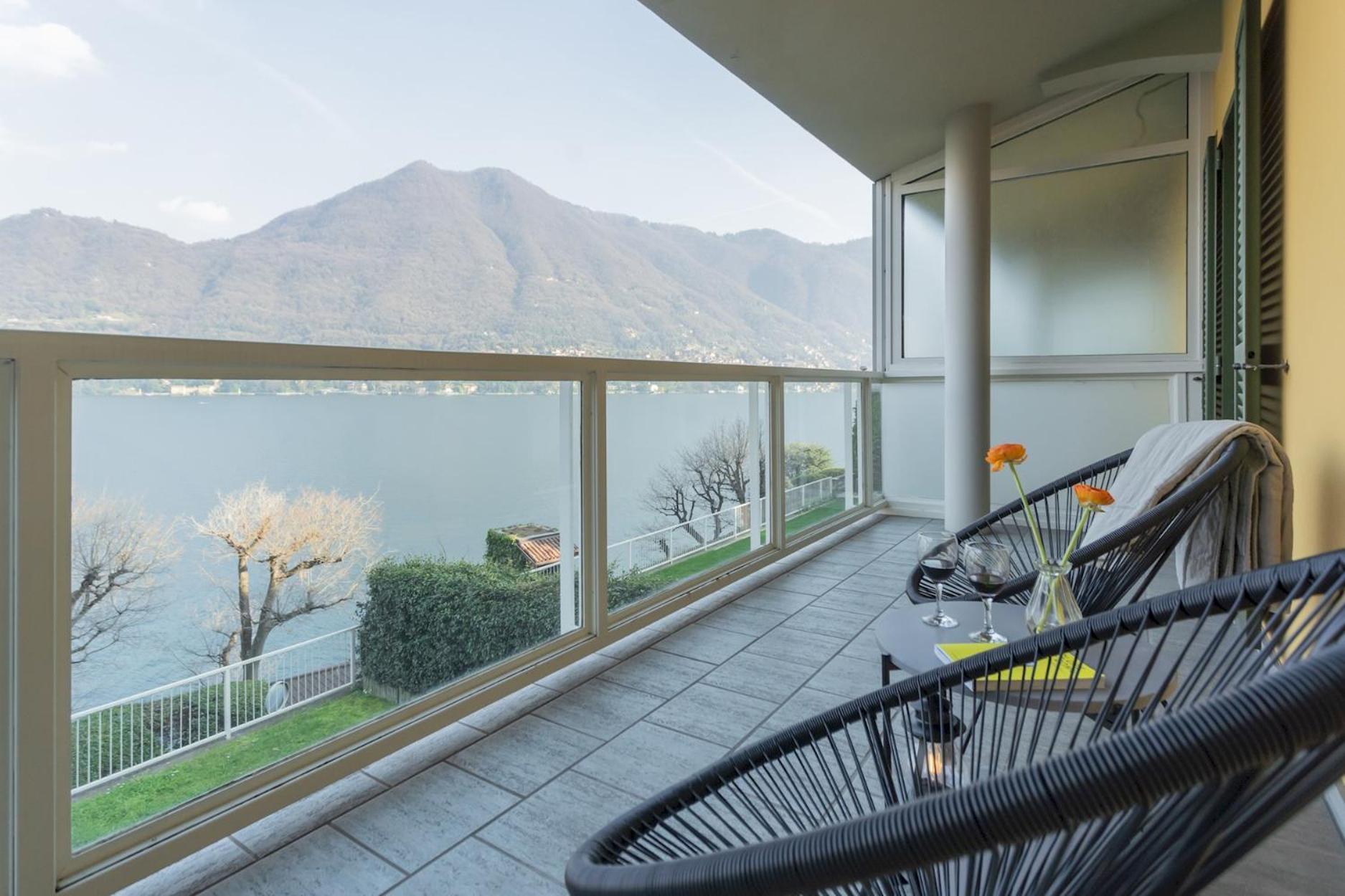 Besana 9 On The - Private Garden & Parking By Rent Apartment *