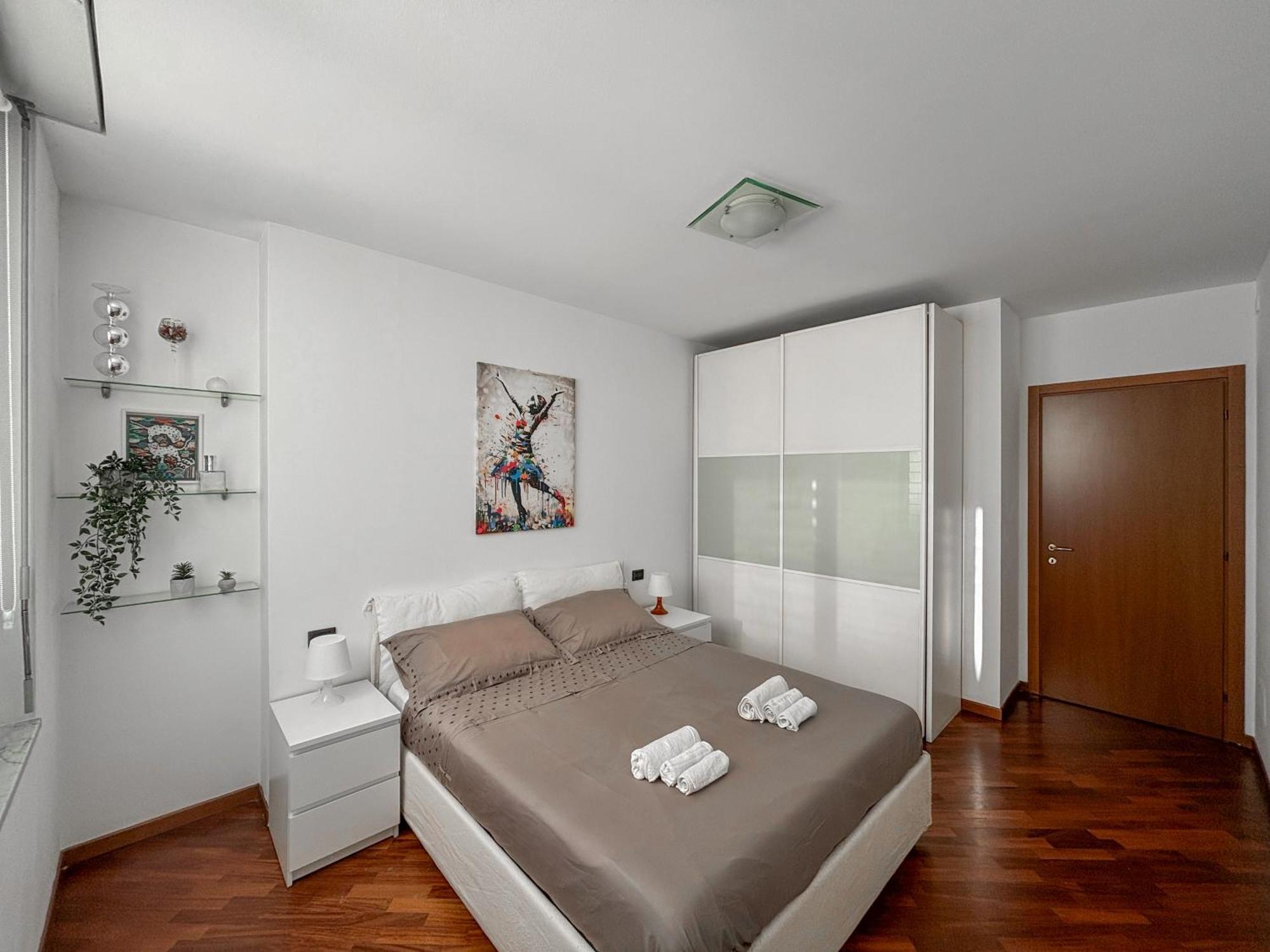 Bilocale Con Terrazzo E Box Auto Su Richiesta Apartment *