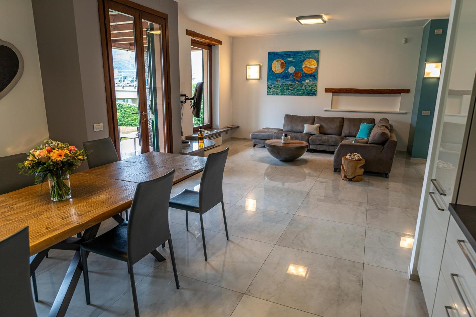 Villa Vittoria With Private Heated Pool & Shared Sauna - Bellagio Village Oliveto Lario
